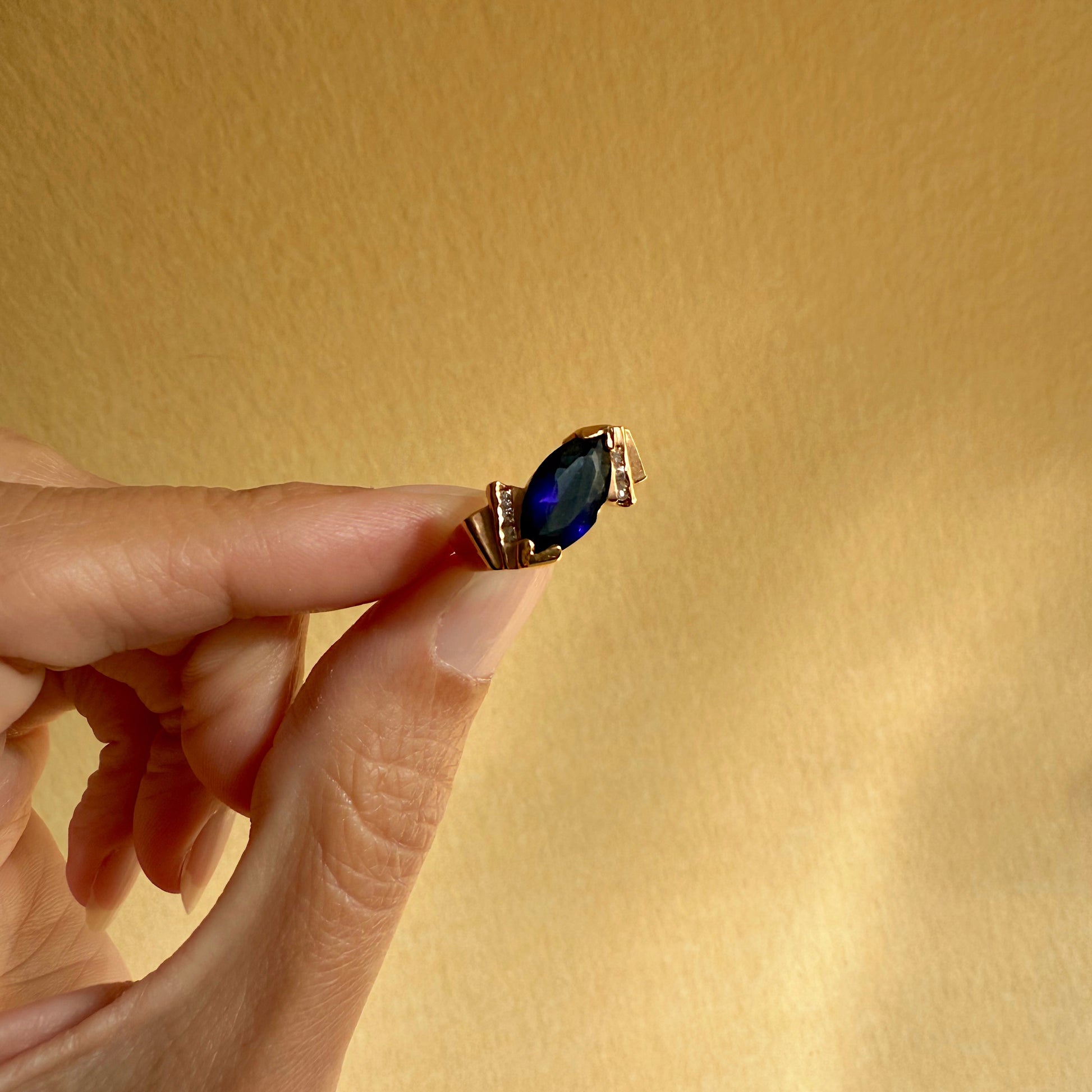 Vintage Deep Blue Marquis Ring