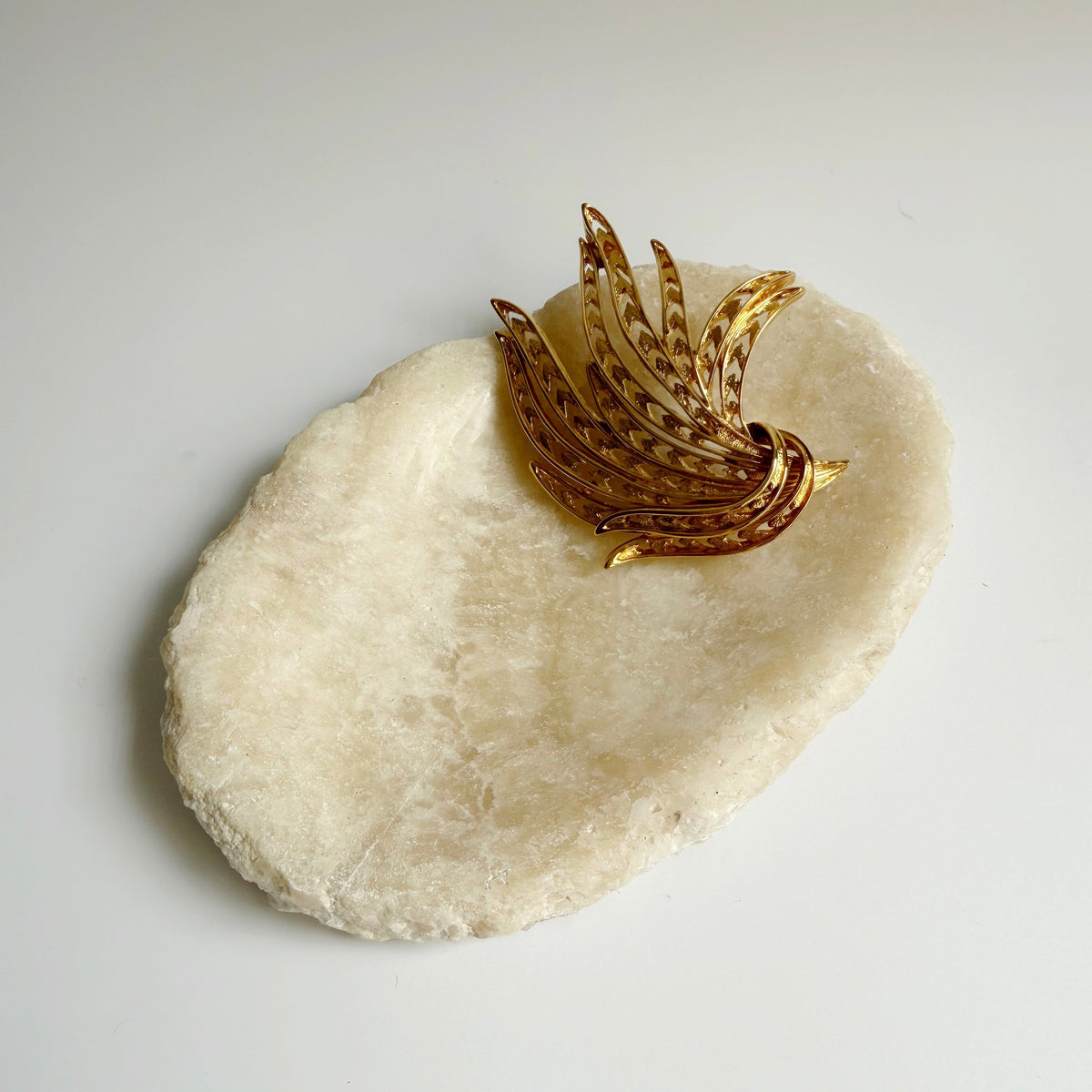 Vintage Bouquet of feathers pin