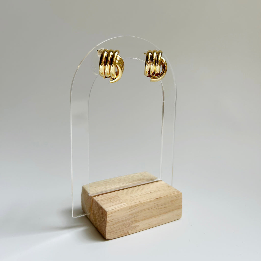 Ribbed Studs