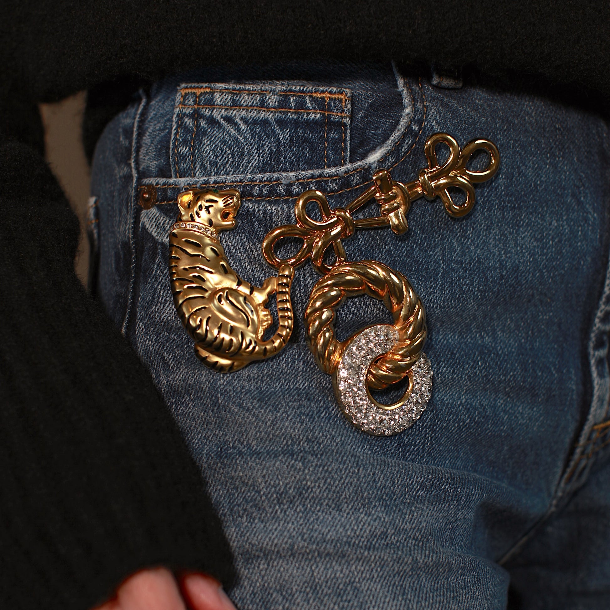 Vintage Nina Ricci Bow Brooch