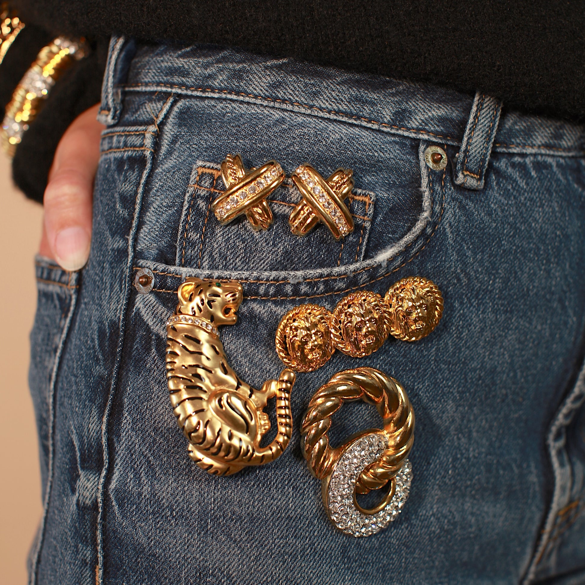 Vintage Gold Lion Brooch