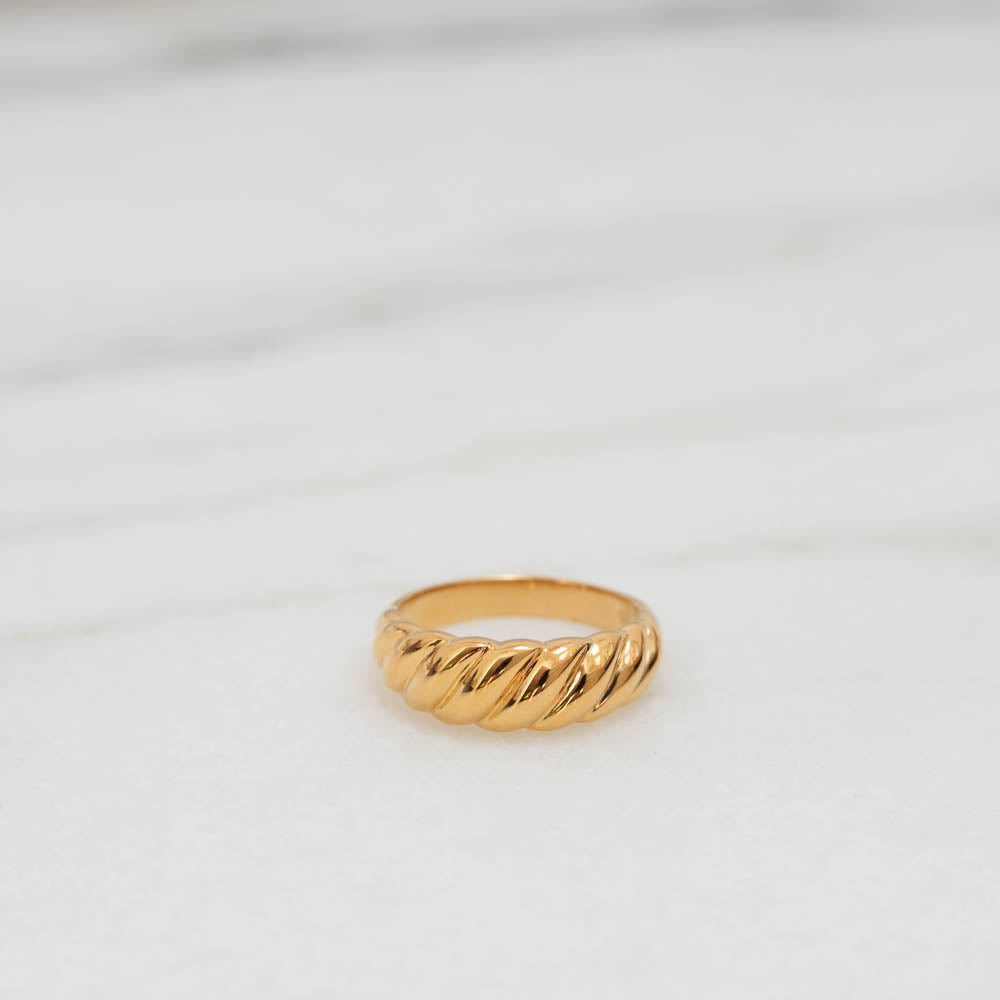 Eloise Ring