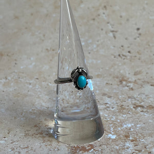 Vintage small Turquoise Ring